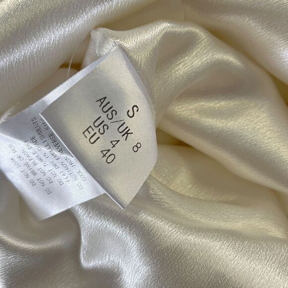 Stella Bridal Gown in White Bronx and Banco - Picture 15 of 16